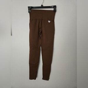 Womens Best High Waisted Seamless Leggings, Brown. Small